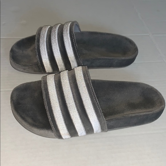 Suede Adidas slides - Picture 2 of 5